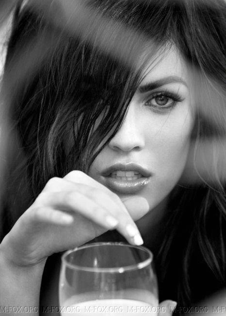 44951_Megan_Fox_Celebrity_Images_534_122_342lo.jpg