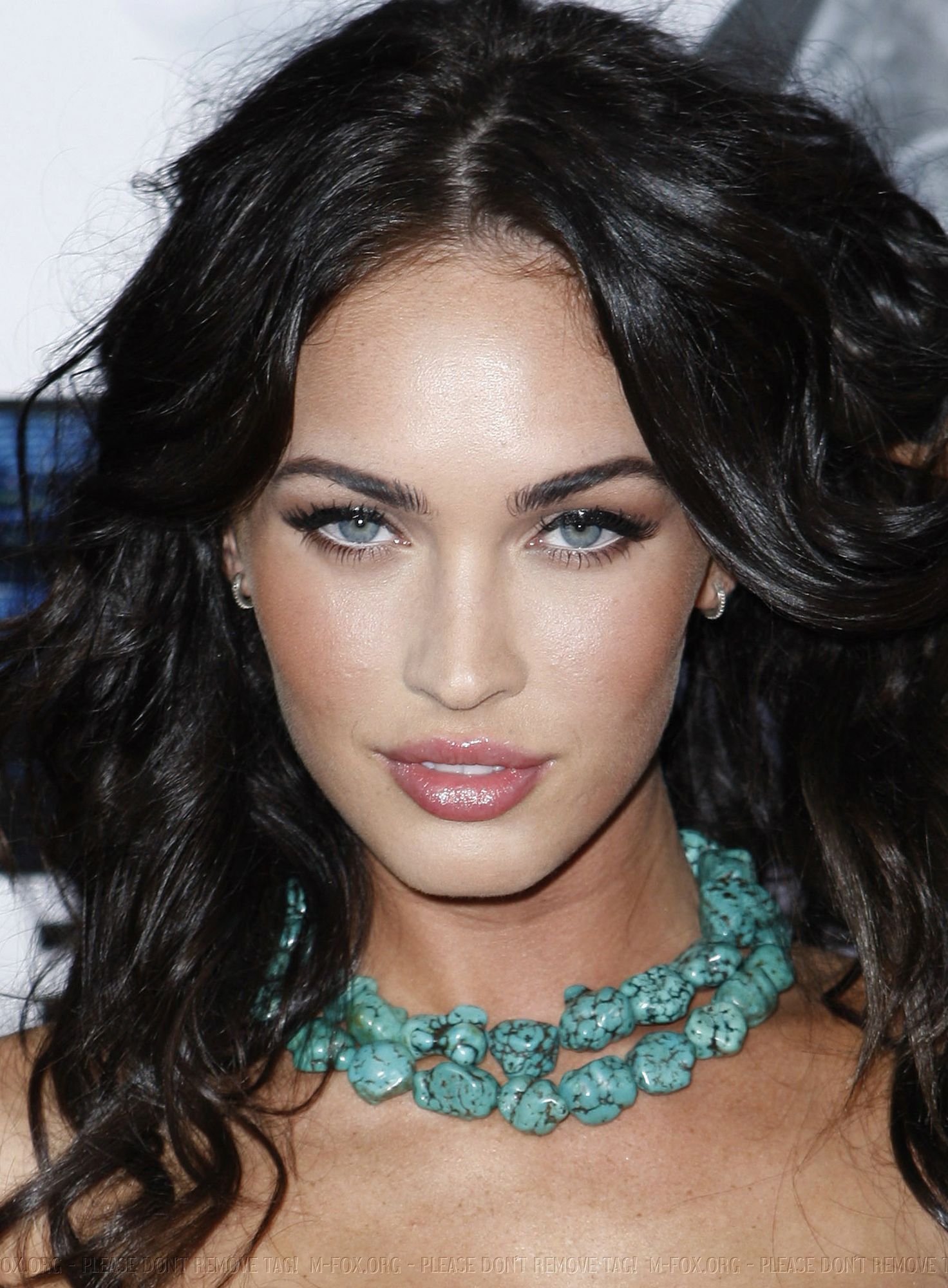 31222-meganfox-eagleeyelapremiere60-122-647lo.jpg