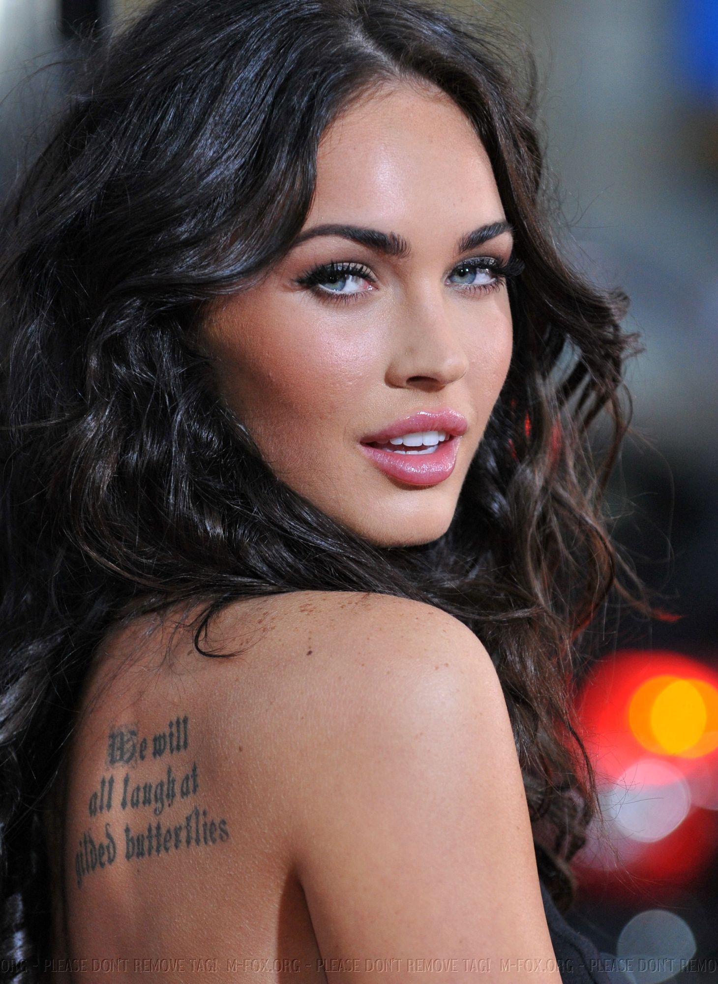 80895-meganfox-eagleeyelapremiere253-122-925lo.jpg