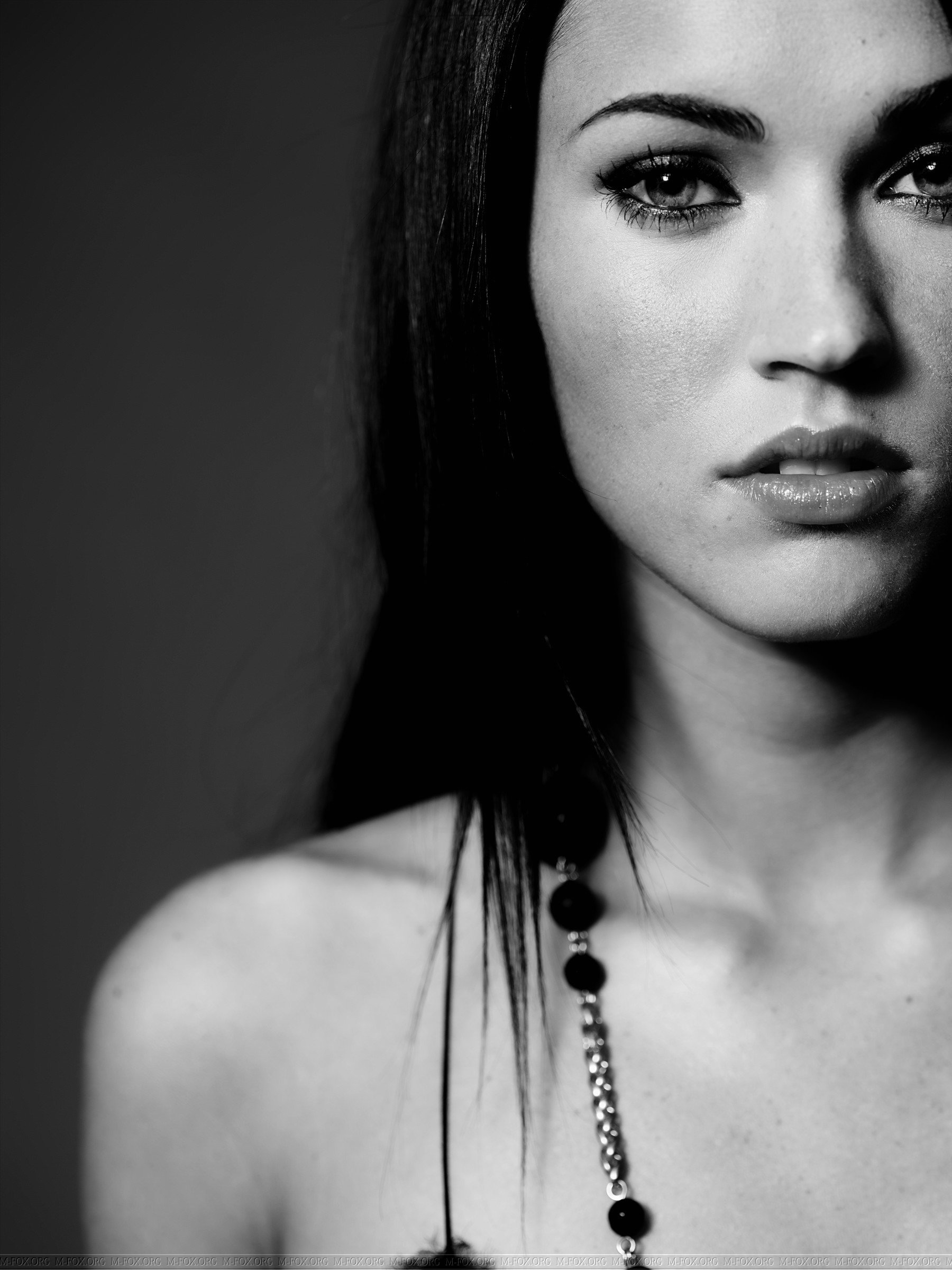 95966_Megan_Fox_Francis_Hills_shoot_20_122_273lo.jpg 95966_Megan_Fox_Francis_Hills_shoot_20_122_273lo.jpg