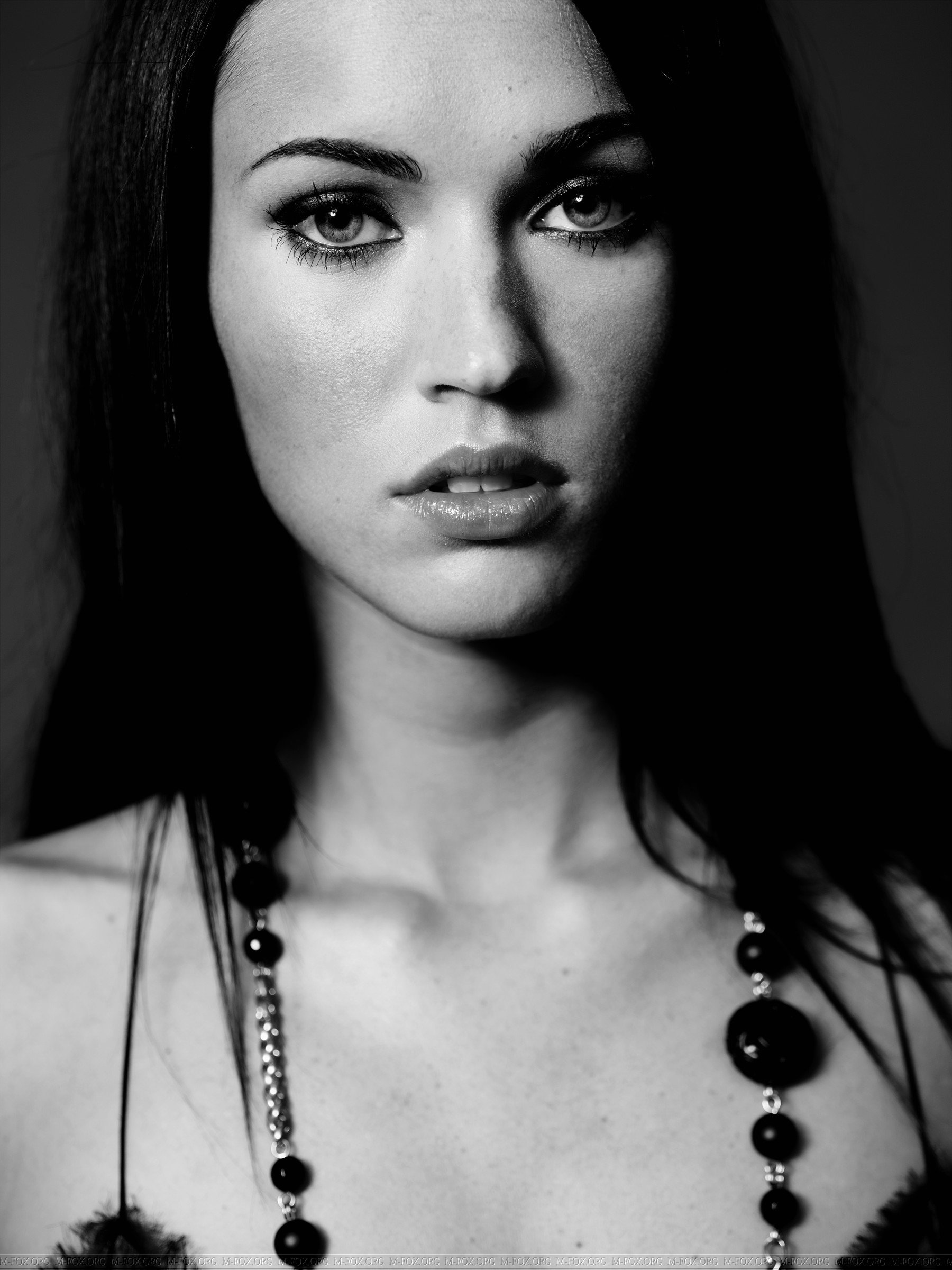 96058_Megan_Fox_Francis_Hills_shoot_22_122_239lo.jpg 96058_Megan_Fox_Francis_Hills_shoot_22_122_239lo.jpg
