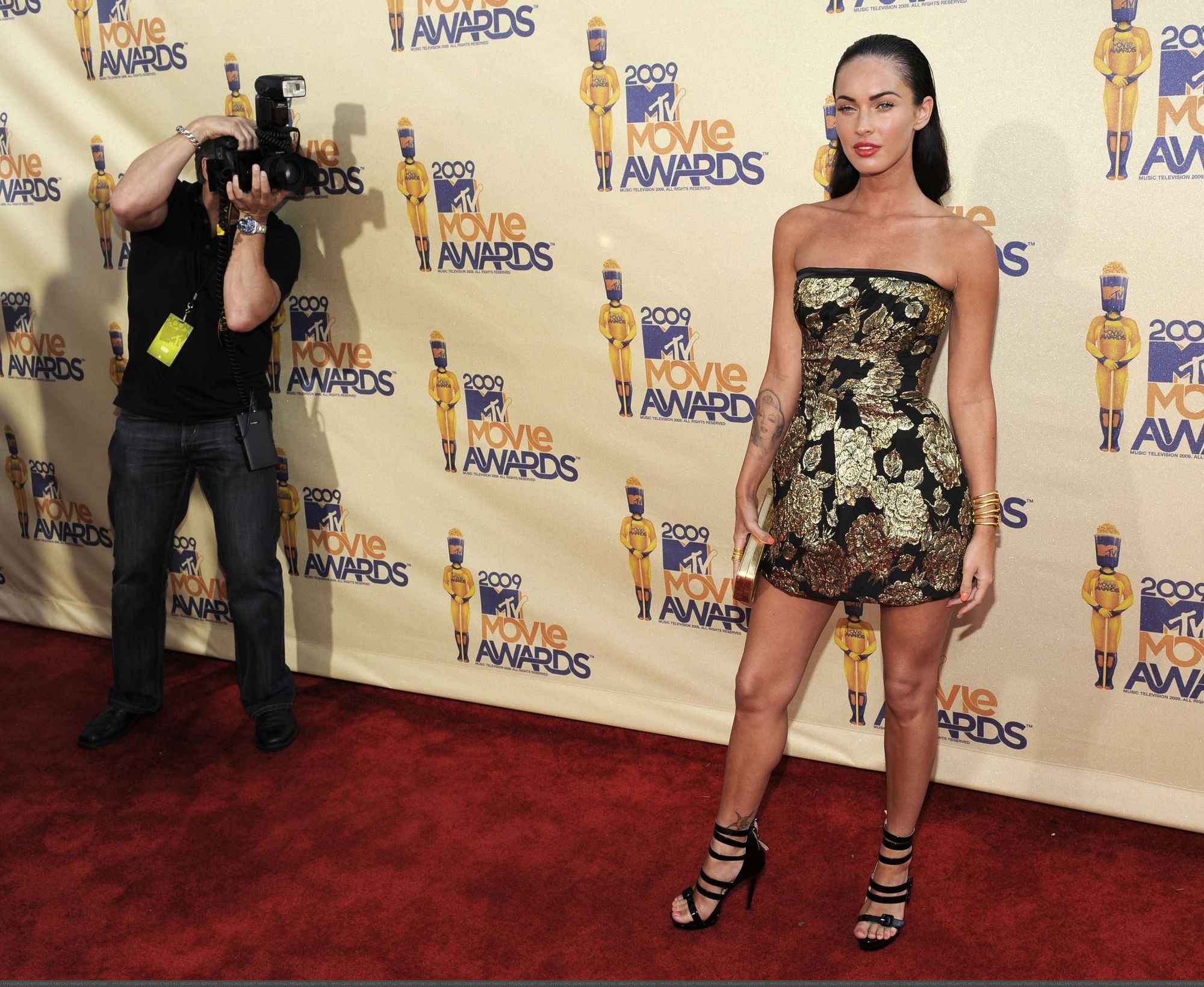 20506-megan-fox-arrives-at-the-2009-mtv-movie-awar.jpg 20506-megan-fox-arrives-at-the-2009-mtv-movie-awar.jpg
