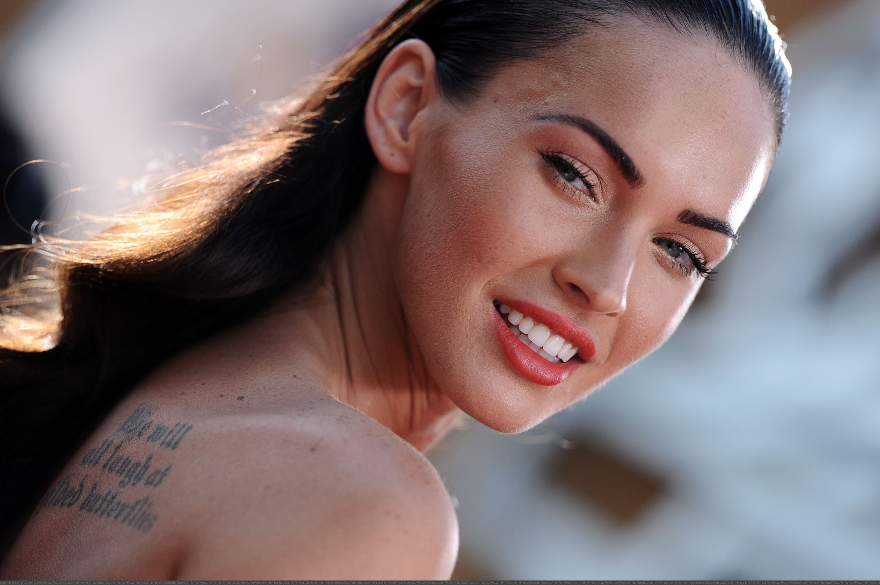 69361-megan-fox-at-the-2009-mtv-movie-awards-689-1.jpg 69361-megan-fox-at-the-2009-mtv-movie-awards-689-1.jpg