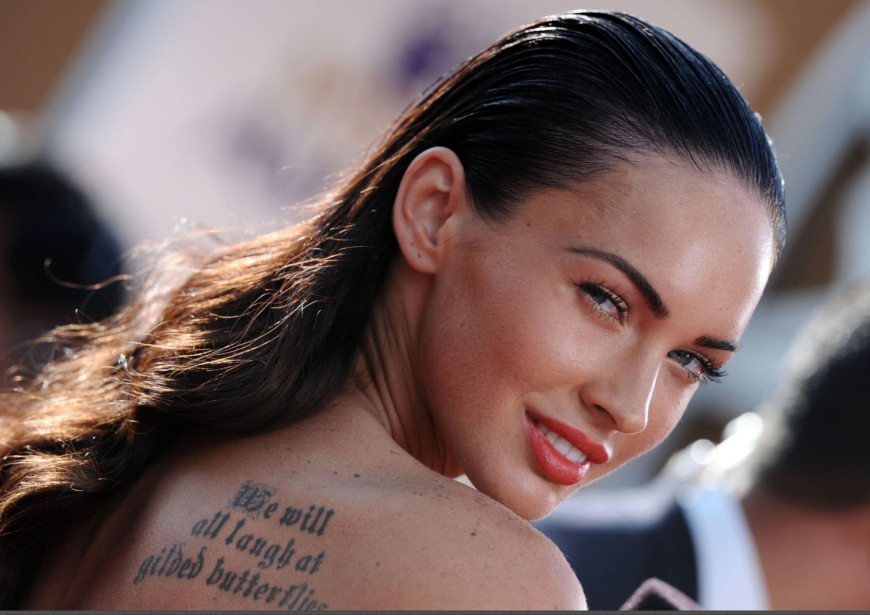 72356-megan-fox-at-the-2009-mtv-movie-awards-450-1.jpg