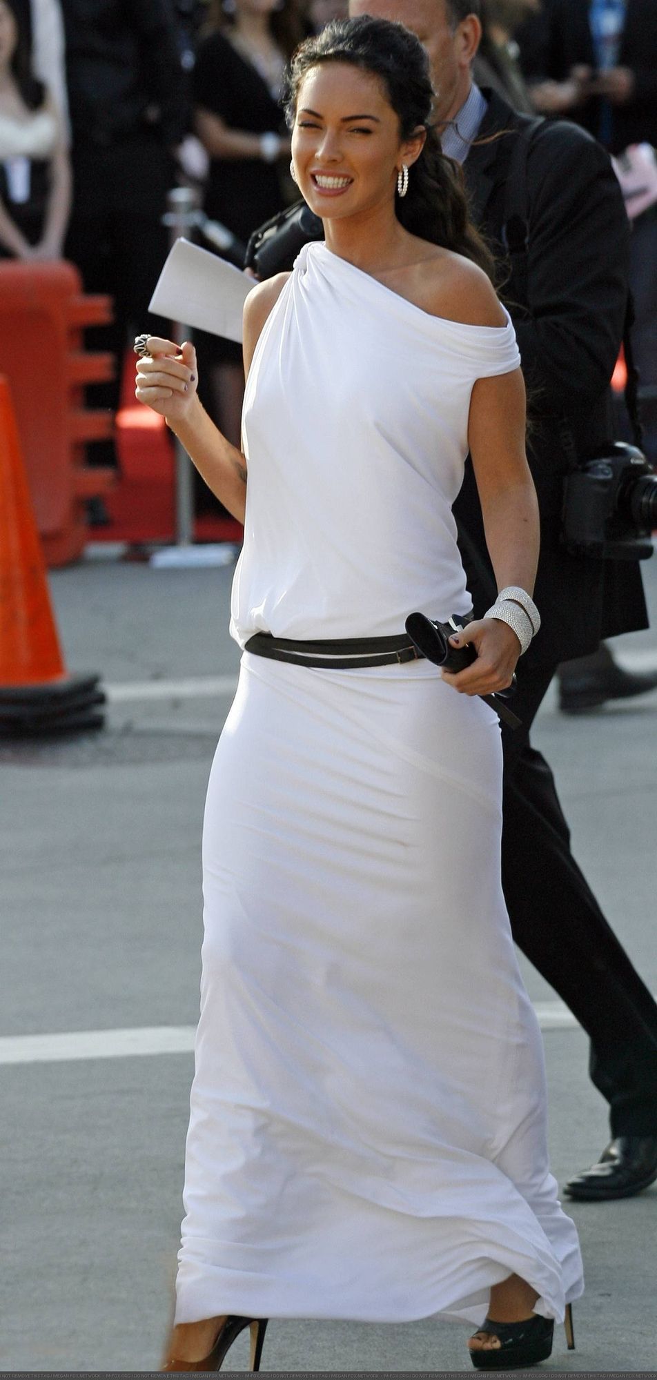 49899-megan-fox-2009-06-22-los-angeles-premiere-of.jpg 49899-megan-fox-2009-06-22-los-angeles-premiere-of.jpg