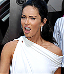 44268-megan-fox-2009-06-22-los-angeles-premiere-of.jpg