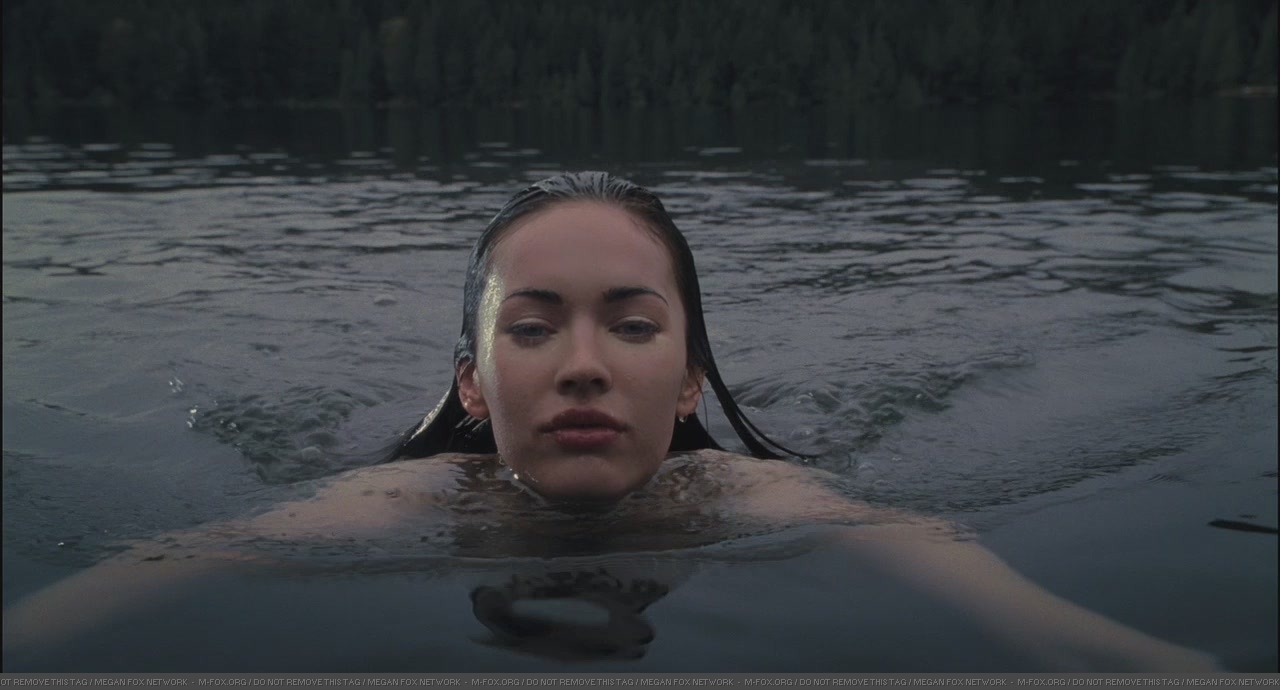 JennifersBody0045.jpg