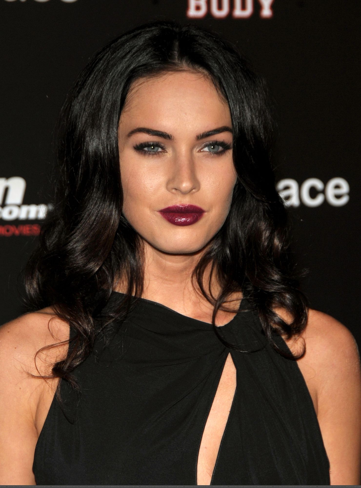 44475_Celeb-city_org_Megan_Fox_comic_012_123_542lo.jpg 44475_Celeb-city_org_Megan_Fox_comic_012_123_542lo.jpg