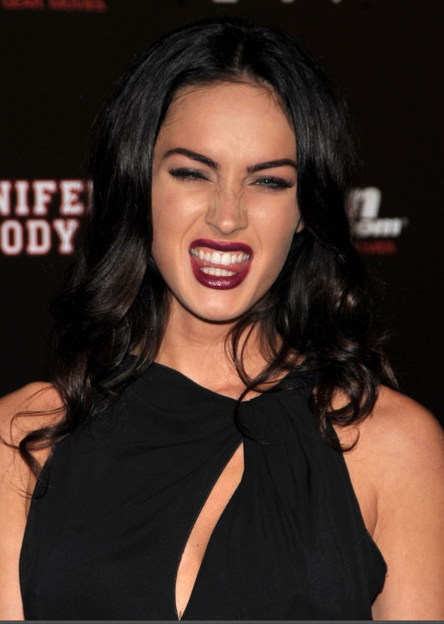 44807_Celeb-city_org_Megan_Fox_comic_035_123_364lo.jpg 44807_Celeb-city_org_Megan_Fox_comic_035_123_364lo.jpg