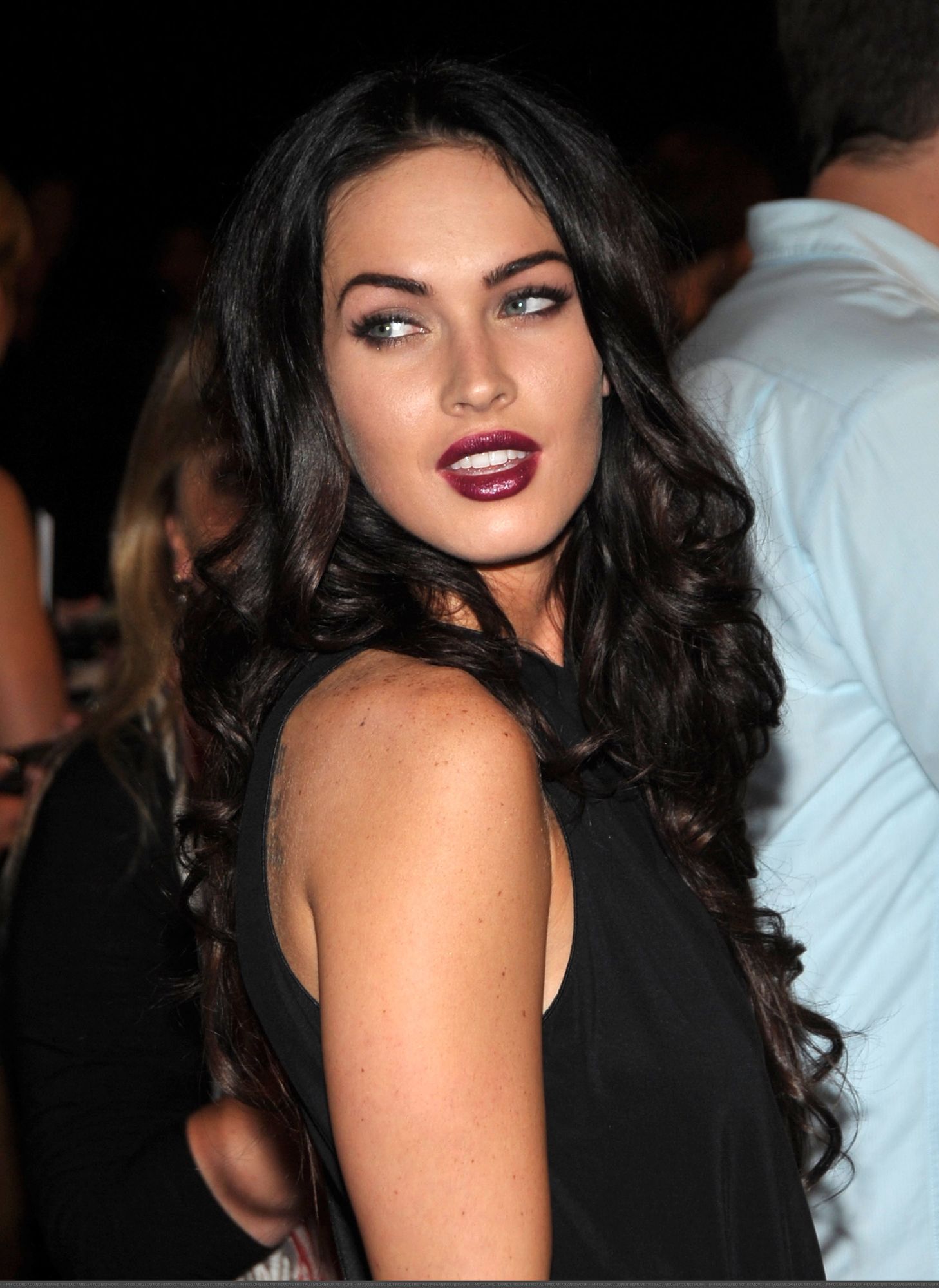 47228_Celeb-city_org_Megan_Fox_comic_005_123_209lo.jpg 47228_Celeb-city_org_Megan_Fox_comic_005_123_209lo.jpg