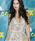 89096_Preppie_-_Megan_Fox_-_2009_Teen_Choice_Awards_-_August_9_2009_3758_122_1088lo.jpg