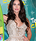 59143_Preppie_-_Megan_Fox_at_the_2009_Teen_Choice_Awards_5268_122_931lo.jpg