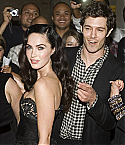 71087_Celebutopia-Megan_Fox-Jennifer1s_Body_Premiere_during_2009_Toronto_International_Film_Festival-48_122_394lo.jpg