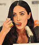 Filename=24778_celebrity-paradise_com-The_Elder-Megan_Fox_2009-09-10_-_news_conference_for_Jennifer17s_Body_5174_122_130lo.jpg
Filesize=175KiB
Dimensions=1328x2000
Date added=Sep 12, 2009 24778_celebrity-paradise_com-The_Elder-Megan_Fox_2009-09-10_-_news_conference_for_Jennifer17s_Body_5174_122_130lo.jpg