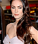 37724_Megan_Fox_attends_the_Jennifers_Body_Fan_Event_at_Hollywood_and_Highland_-_September_16_2009_71187__122_335lo.JPG