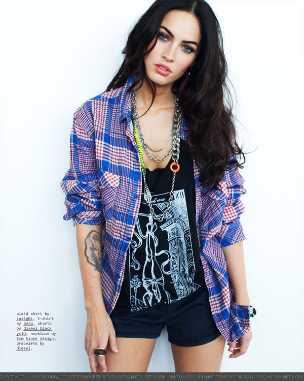 02_megan_fox.jpg 02_megan_fox.jpg