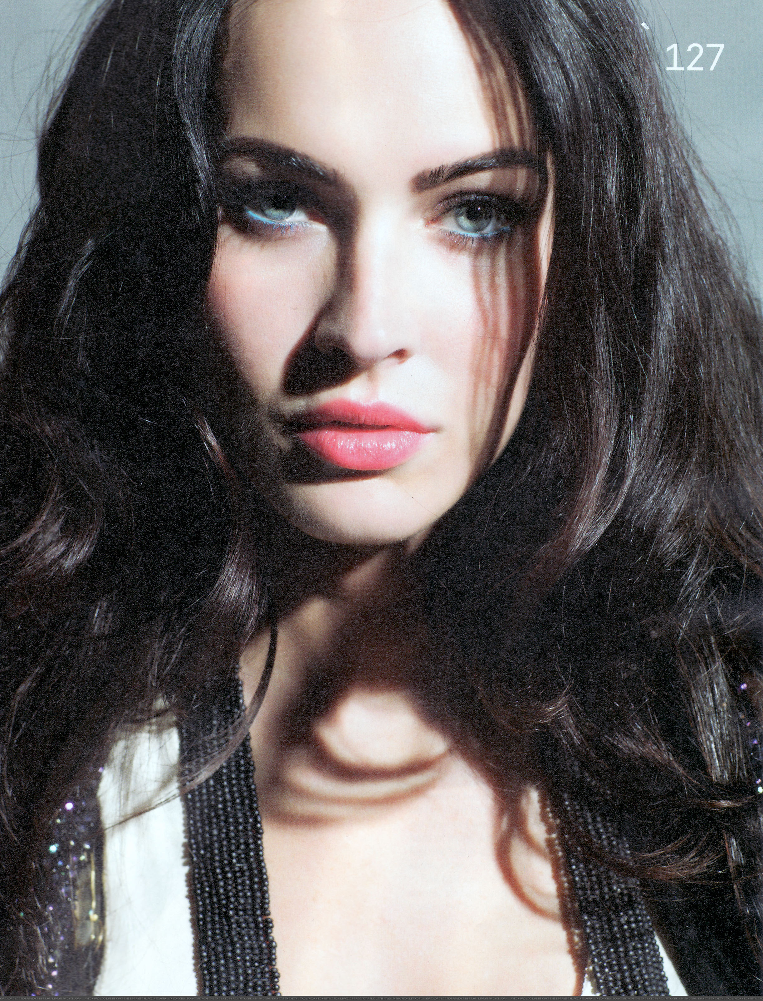 megan-fox-oct09-nylon-07.jpg megan-fox-oct09-nylon-07.jpg