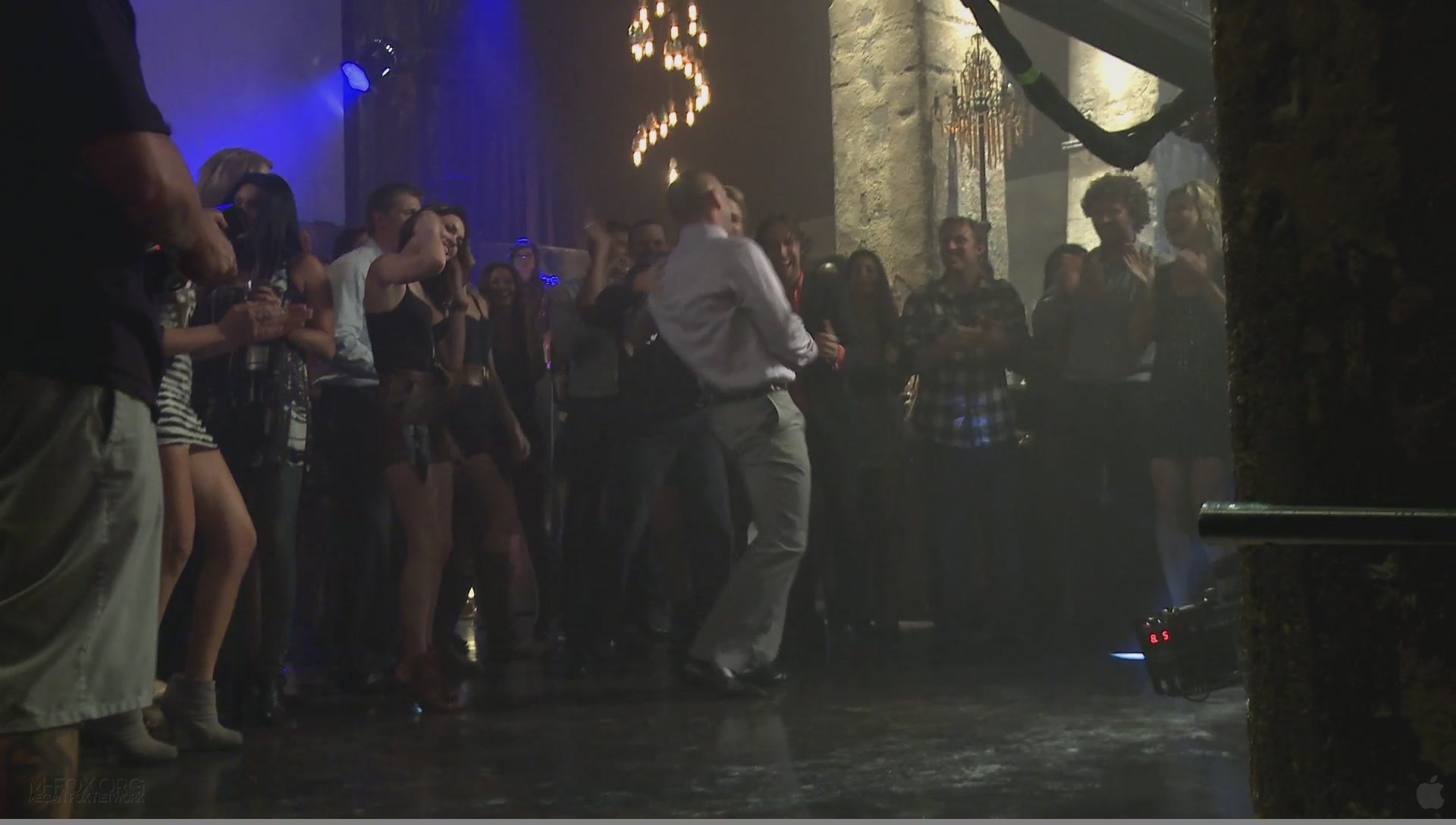 Dancingmachine0980.jpg Dancingmachine0980.jpg