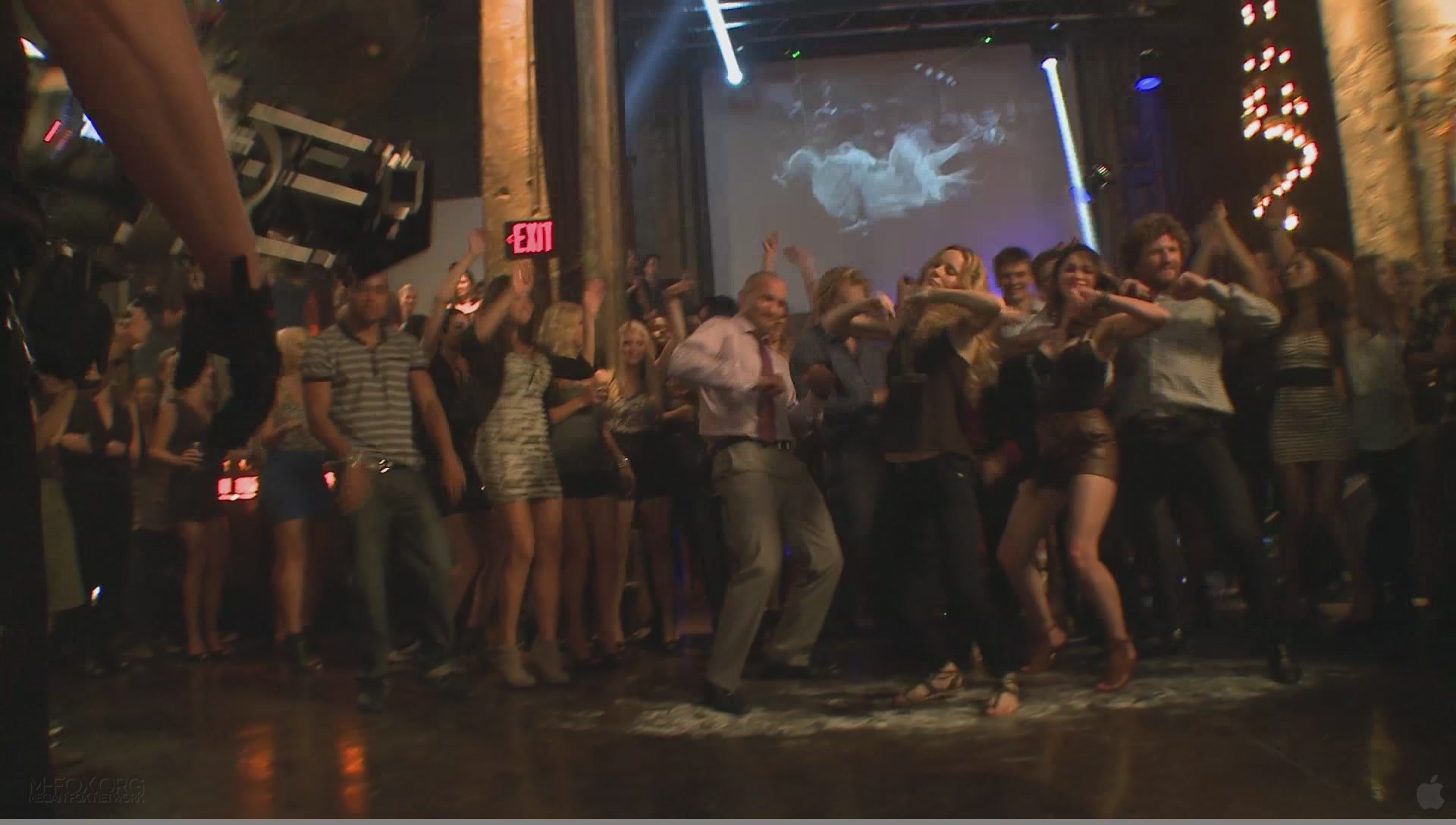 Dancingmachine1113.jpg Dancingmachine1113.jpg