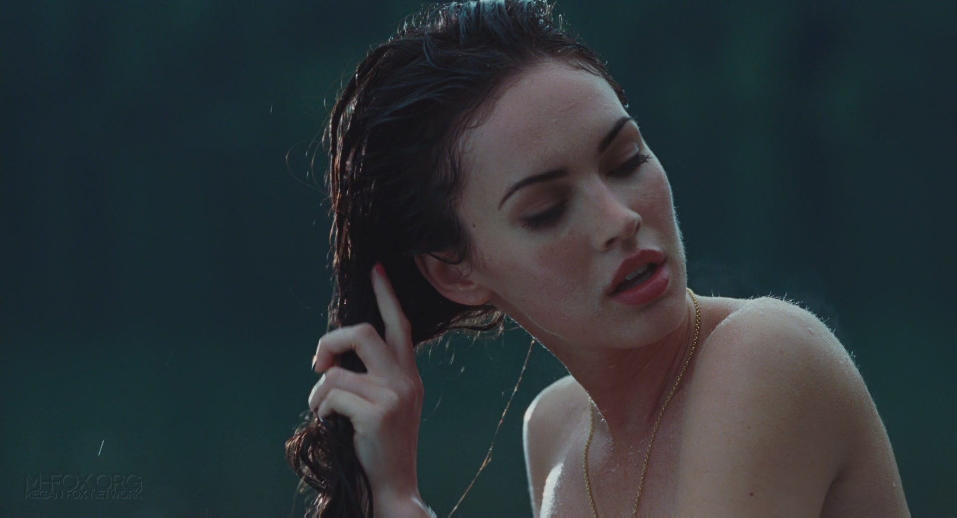 JennifersBody1867.jpg JennifersBody1867.jpg