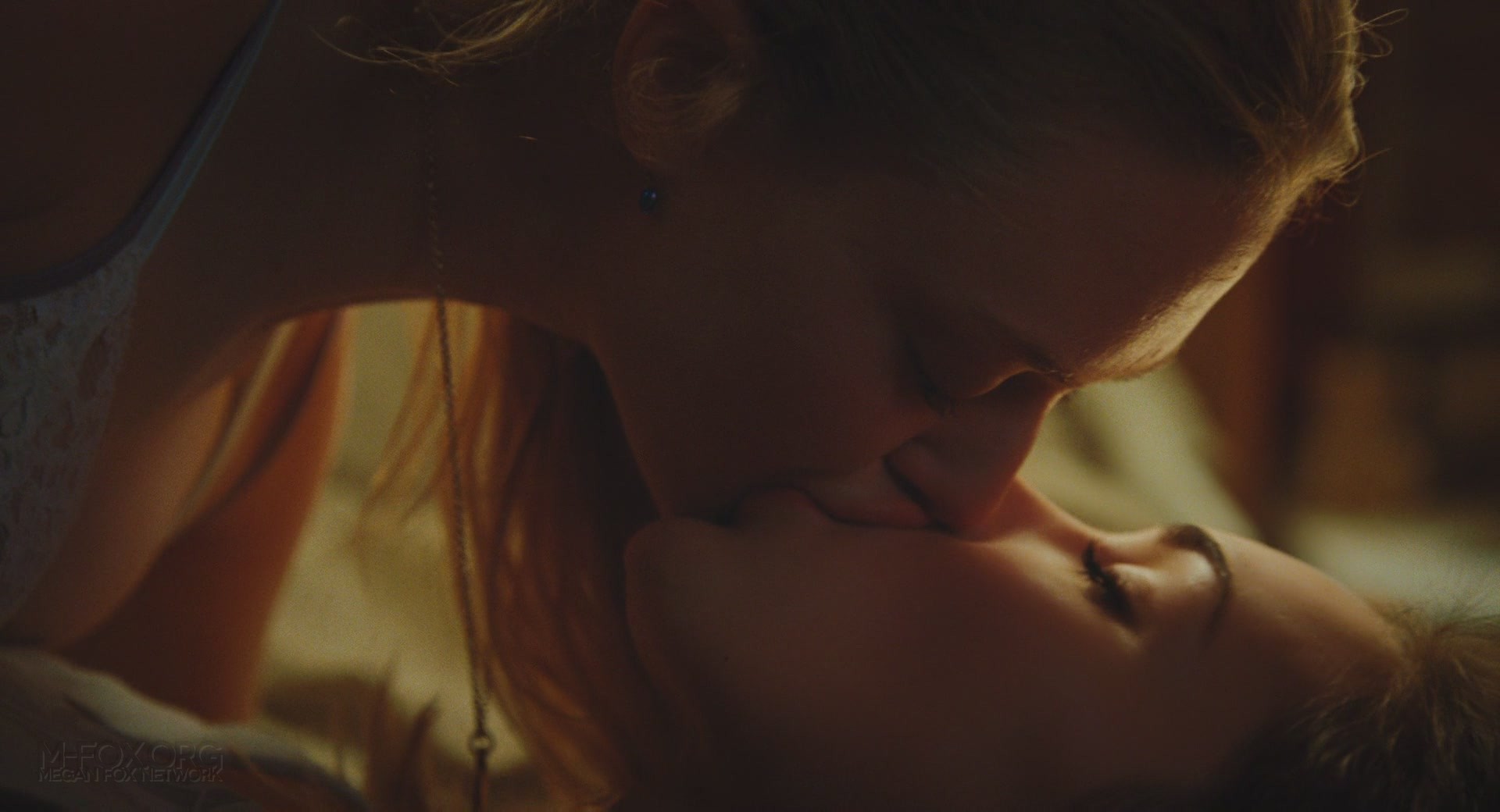 JennifersBody3002.jpg JennifersBody3002.jpg
