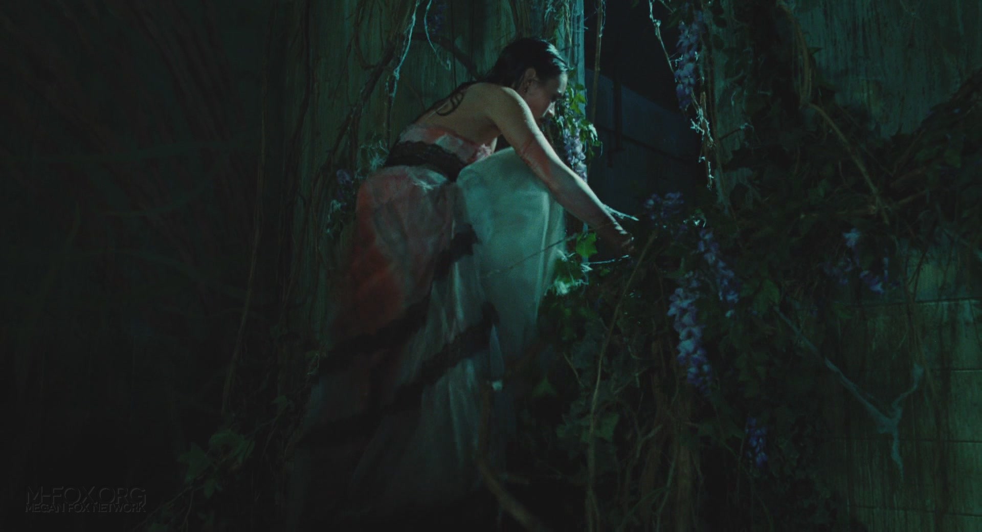 JennifersBody4516.jpg