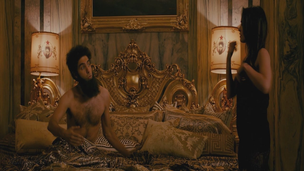 thedictator0102.jpg
