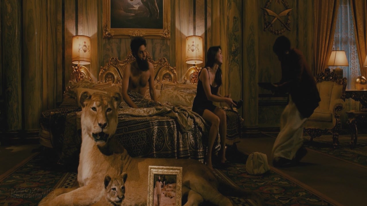 thedictator0124.jpg