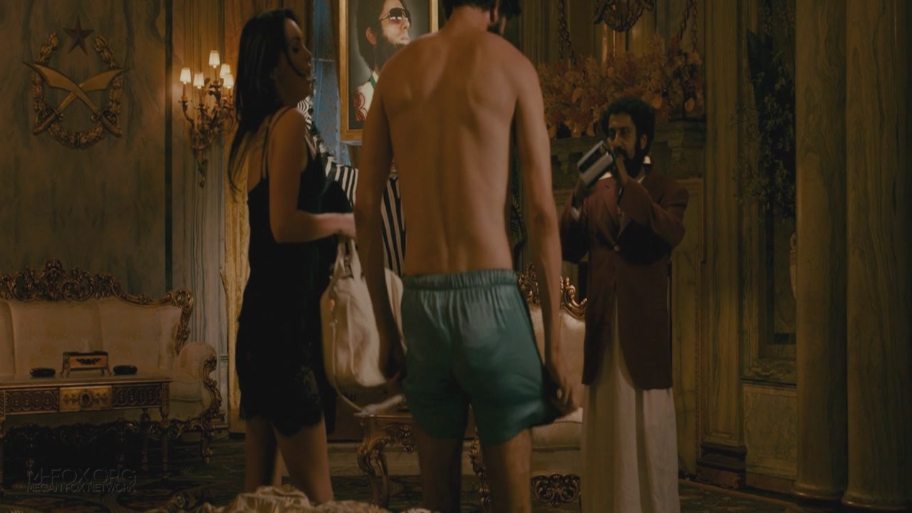 thedictator0157.jpg