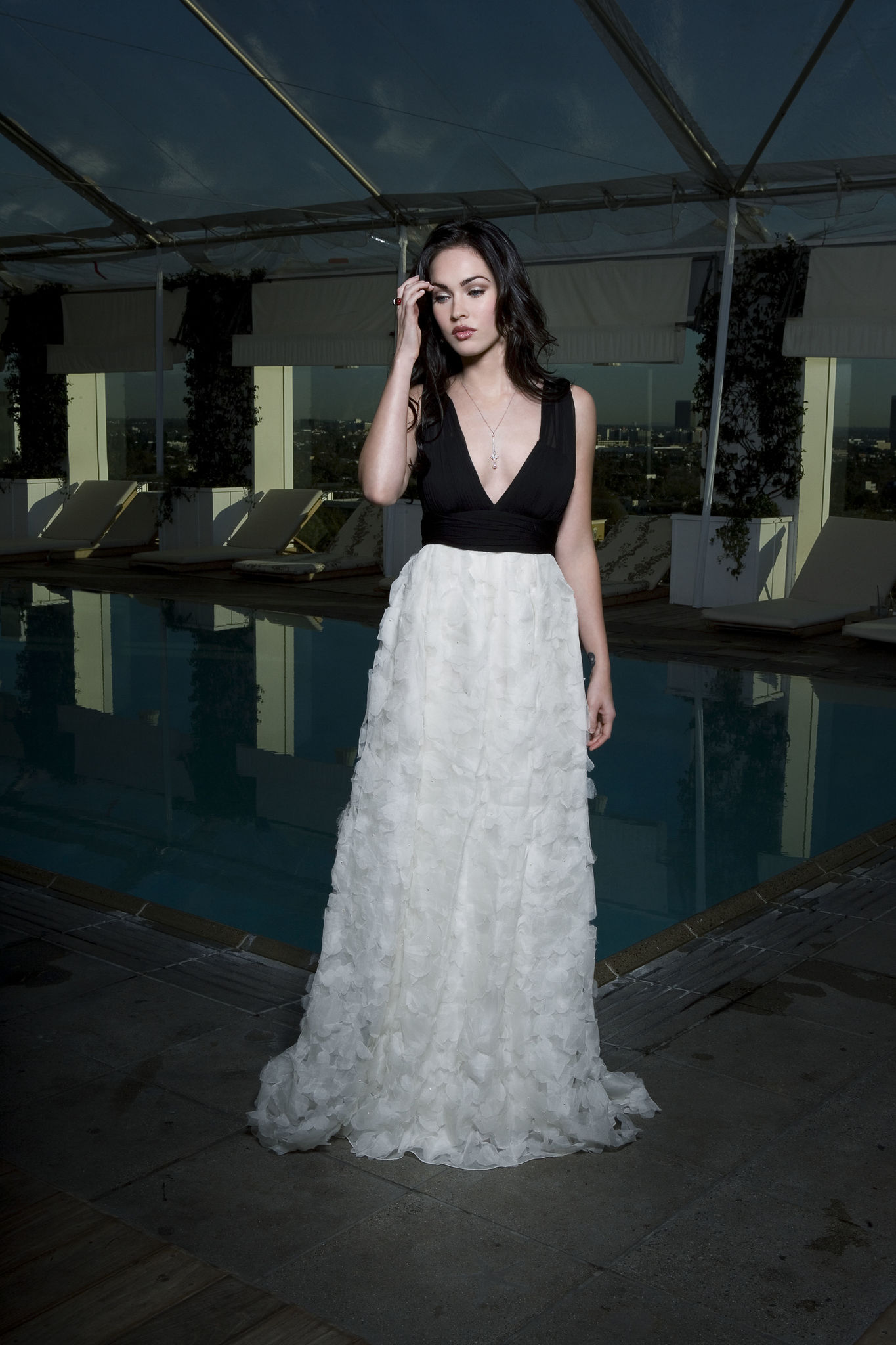 HQ
